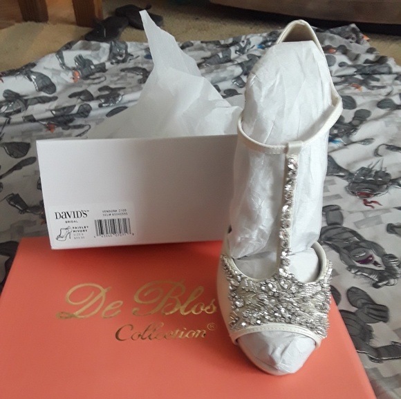 David's Bridal faromal and wedding shoes - Picture 2 of 8